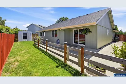 633 Cedar St, Independence, OR 97351 - Photo 28