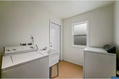 1710 23rd St NE, Salem, OR 97301 - Photo 22