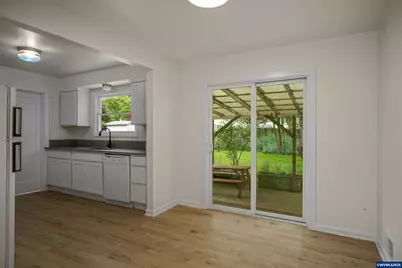 1710 23rd St NE, Salem, OR 97301 - Photo 14