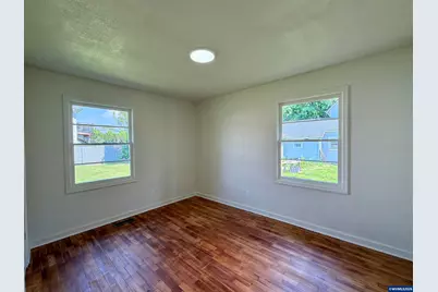 360 Main St W, Monmouth, OR 97361 - Photo 12
