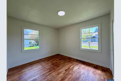 360 Main St W, Monmouth, OR 97361 - Photo 10