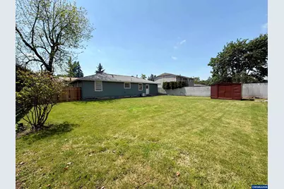 360 Main St W, Monmouth, OR 97361 - Photo 16