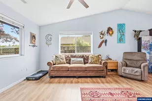2970 41st Ave SE, Albany, OR 97322 - Photo 6