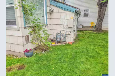 340 S Main St, Lebanon, OR 97355 - Photo 14