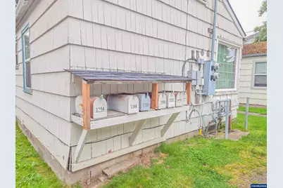 340 S Main St, Lebanon, OR 97355 - Photo 12