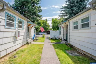 340 S Main St, Lebanon, OR 97355 - Photo 2