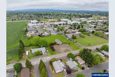 2120 Three Lakes Rd SE, Albany, OR 97322 - Photo 2