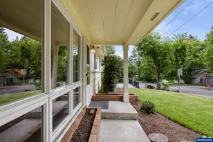 755 Vista Ave SE, Salem, OR 97302 - Photo 6
