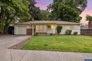755 Vista Ave SE, Salem, OR 97302 - Photo 1
