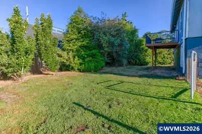 1039-1041 NE Grant St, Newport, OR 97365 - Photo 8