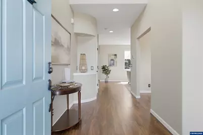 977 Reagan Av NW, Salem, OR 97304 - Photo 2