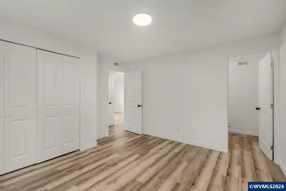 5465 Red Leaf Dr S, Salem, OR 97306 - Photo 12