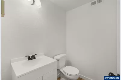 5465 Red Leaf Dr S, Salem, OR 97306 - Photo 14