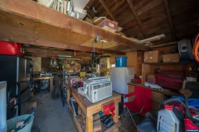 1450 SW 9th St, Dallas, OR 97338 - Photo 14