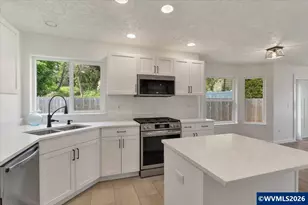 767 Mule Deer St NW, Salem, OR 97304 - Photo 32