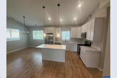 4455 Matthews Lp S, Salem, OR 97302 - Photo 8
