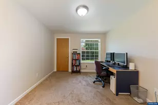 920 SW Myrtle Ct, McMinnville, OR 97128 - Photo 28