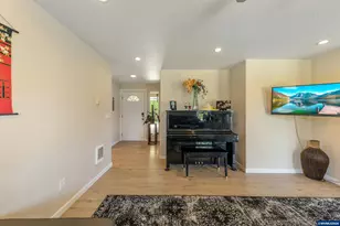 920 SW Myrtle Ct, McMinnville, OR 97128 - Photo 18