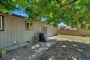 460 N 12th St, Independence, OR 97351 - Photo 30