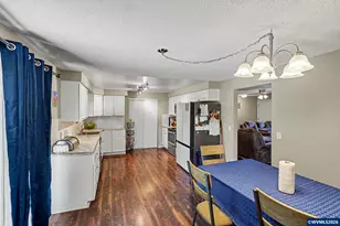 460 N 12th St, Independence, OR 97351 - Photo 12