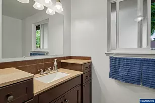 460 N 12th St, Independence, OR 97351 - Photo 24