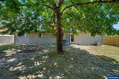 460 N 12th St, Independence, OR 97351 - Photo 32