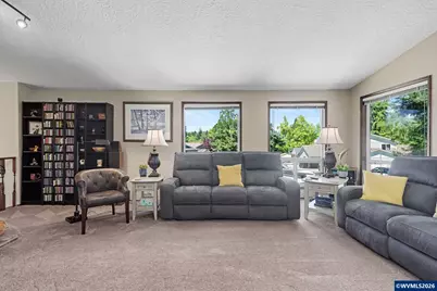 1310 Neahkahnie St SE, Salem, OR 97306 - Photo 8