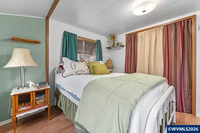 612 N Cascade Dr #13, Woodburn, OR 97071 - Photo 22
