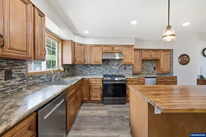 610 Washington St, Aumsville, OR 97325 - Photo 12