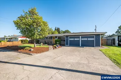 24 Cedar Dr, Lebanon, OR 97355 - Photo 2
