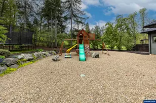 32568 Deberry Rd, Creswell, OR 97426 - Photo 34