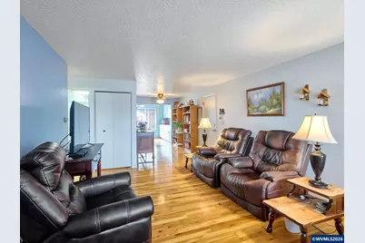1215 Stanfield Rd, Woodburn, OR 97071 - Photo 4