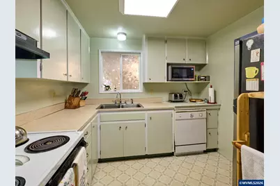 1215 Stanfield Rd, Woodburn, OR 97071 - Photo 8