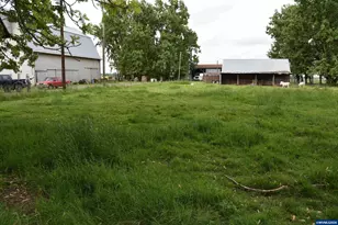 25258 Rowland Rd, Harrisburg, OR 97446 - Photo 14