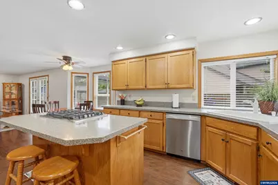 624 Fall Creek Dr N, Keizer, OR 97303 - Photo 14