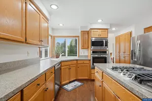 624 Fall Creek Dr N, Keizer, OR 97303 - Photo 14