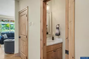 285 Detroit Av S, Detroit, OR 97342 - Photo 24