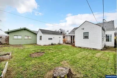 648 Juniper St, Junction City, OR 97448 - Photo 44