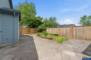 5475 Charles Way, Eugene, OR 97402 - Photo 48