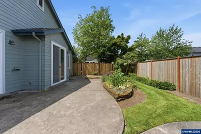 5475 Charles Wy, Eugene, OR 97402 - Photo 42