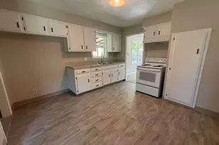 1765 Capitol St SE, Salem, OR 97302 - Photo 14
