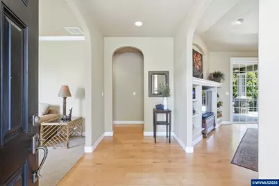 230 McLaughlin Dr, Woodburn, OR 97071 - Photo 4