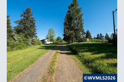 38520, 38524 Highway 226, Scio, OR 97374 - Photo 28