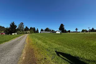 38520 38524 Hwy 226, Scio, OR 97374 - Photo 2