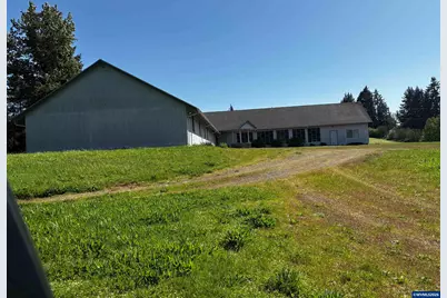 38520, 38524 Highway 226, Scio, OR 97374 - Photo 4