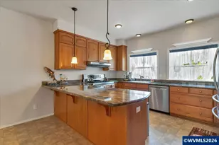 955 Pinehurst Ln NE, Keizer, OR 97303 - Photo 16