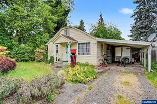 127 13th St, Lyons, OR 97358 - Photo 2
