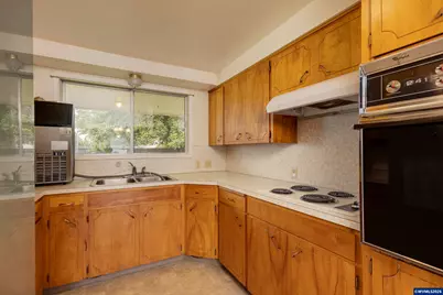 591 Harden Dr, Lebanon, OR 97355 - Photo 10
