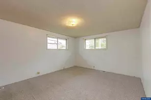 591 Harden Dr, Lebanon, OR 97355 - Photo 14