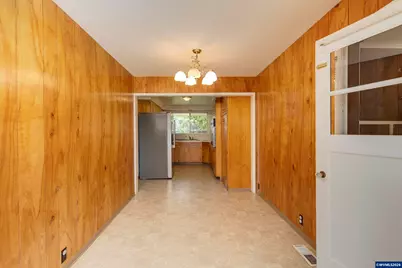591 Harden Dr, Lebanon, OR 97355 - Photo 8